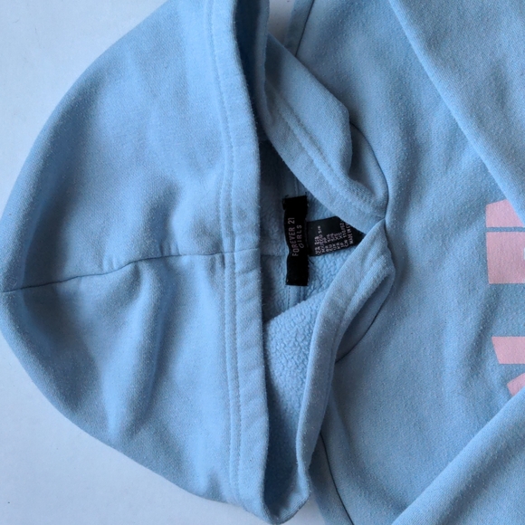 5/6T Cropped Baby Blue Hoodie Forever21 - Picture 6 of 8